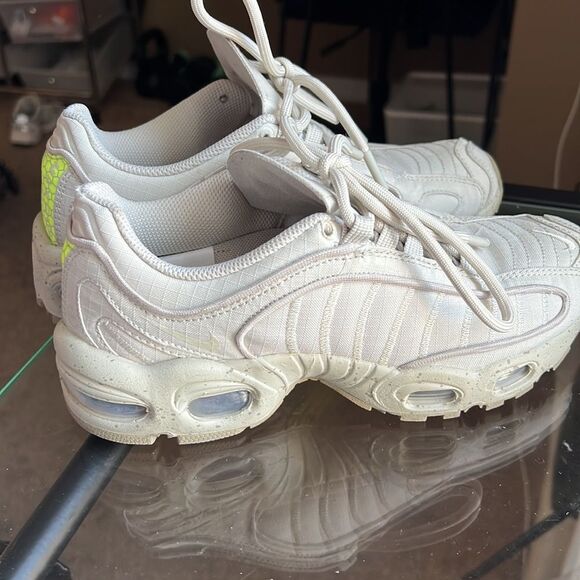 Pre Owned Nike Air Max Tailwind IV Sand Color Size 5 - Picture 2 of 6